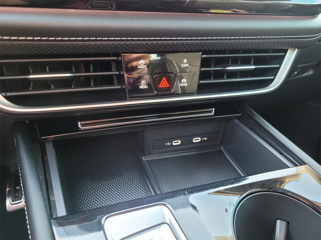 used 2024 Volkswagen Atlas car, priced at $40,080