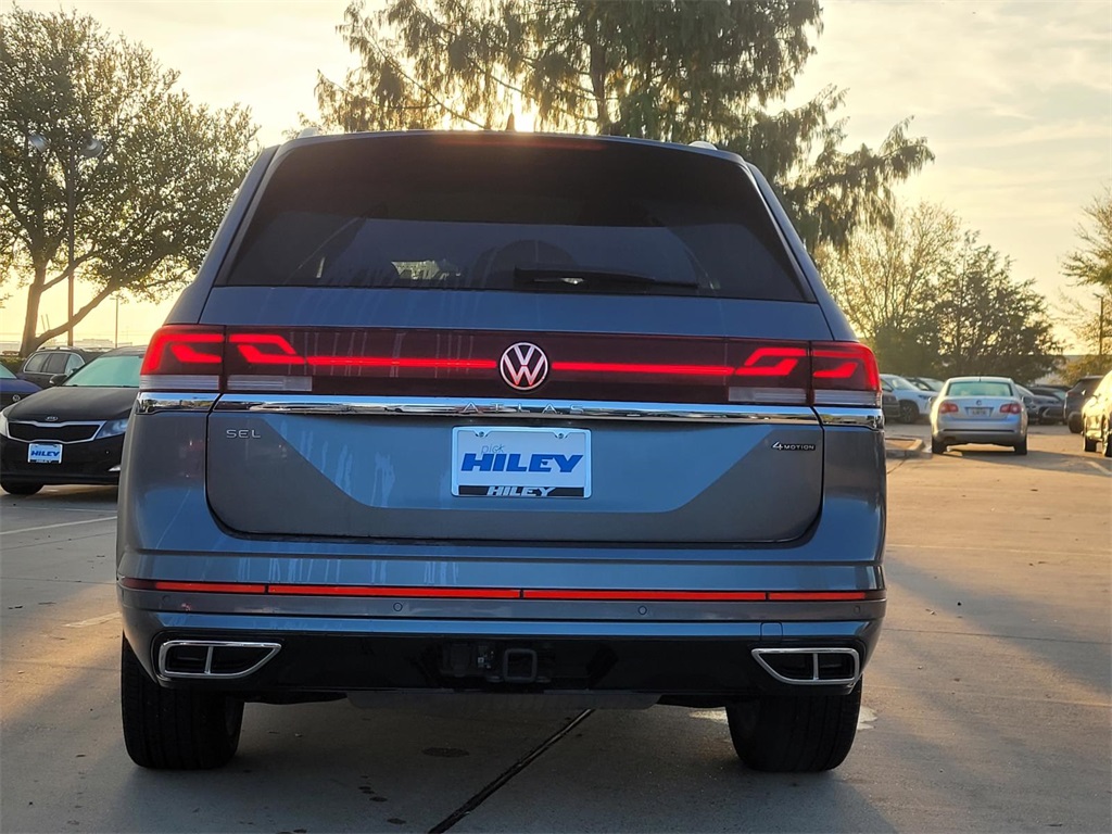 used 2024 Volkswagen Atlas car, priced at $40,080