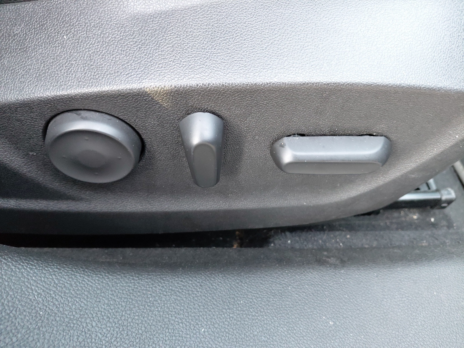 used 2011 Buick Regal car, priced at $4,986