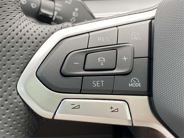new 2025 Volkswagen Tiguan car, priced at $41,086