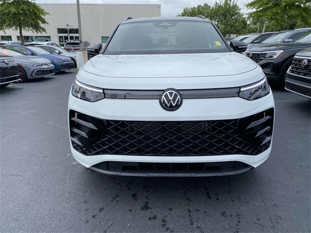 new 2025 Volkswagen Tiguan car, priced at $41,086