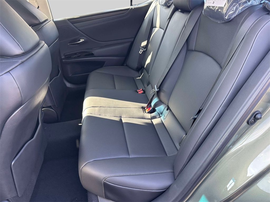 new 2025 Lexus ES car, priced at $47,675