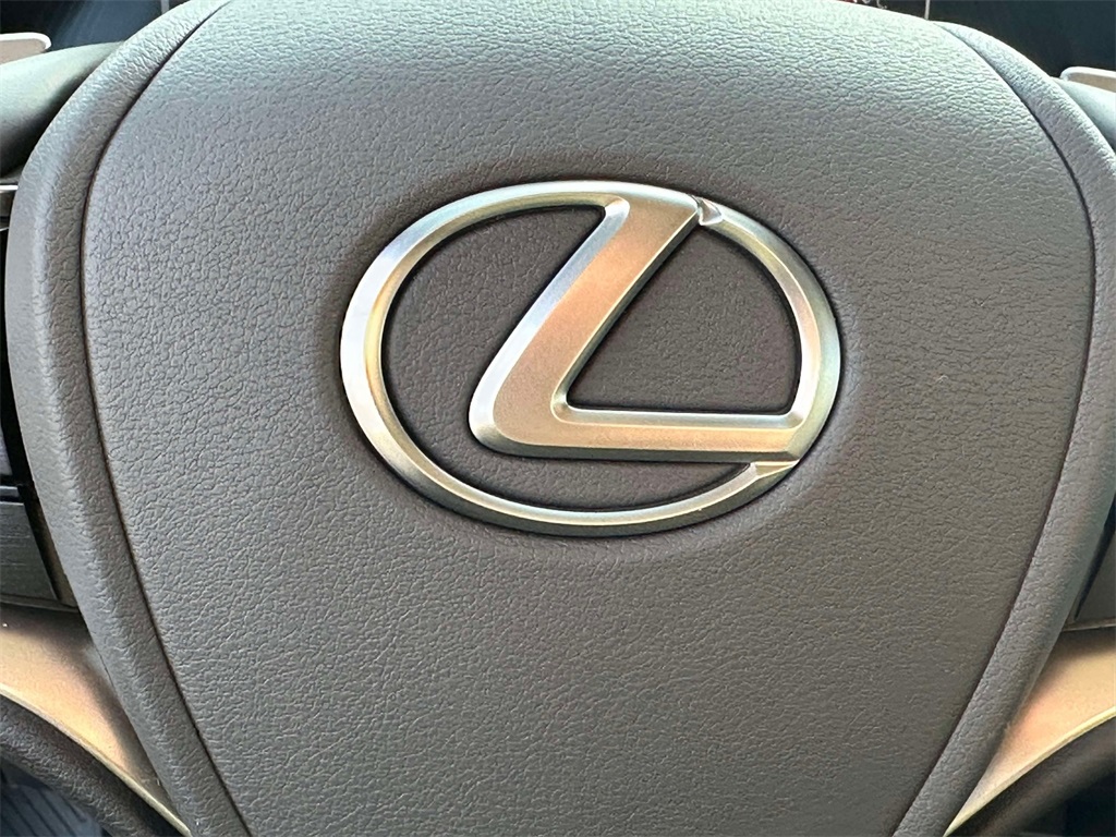 new 2025 Lexus ES car, priced at $47,675