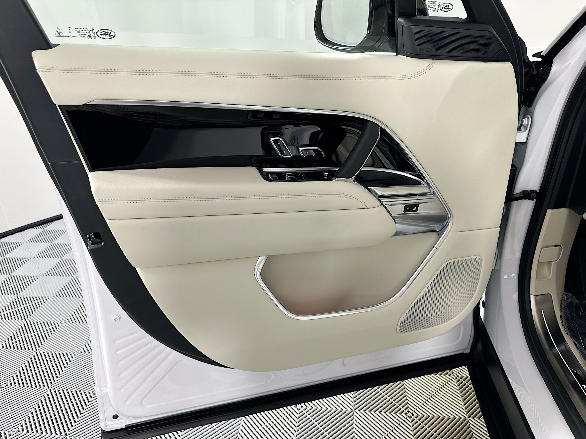 new 2025 Land Rover Range Rover car, priced at $164,975