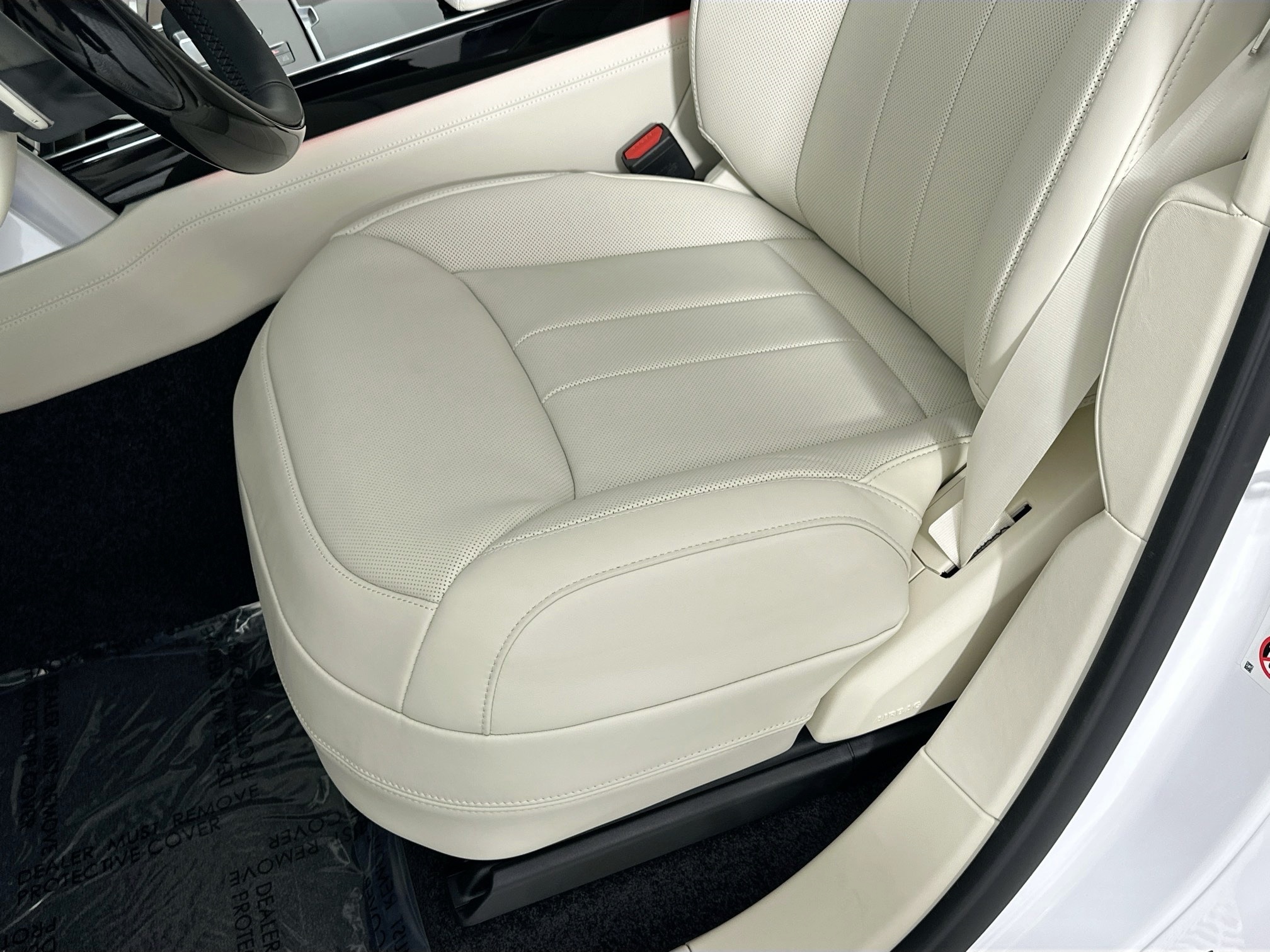 new 2025 Land Rover Range Rover car, priced at $164,975