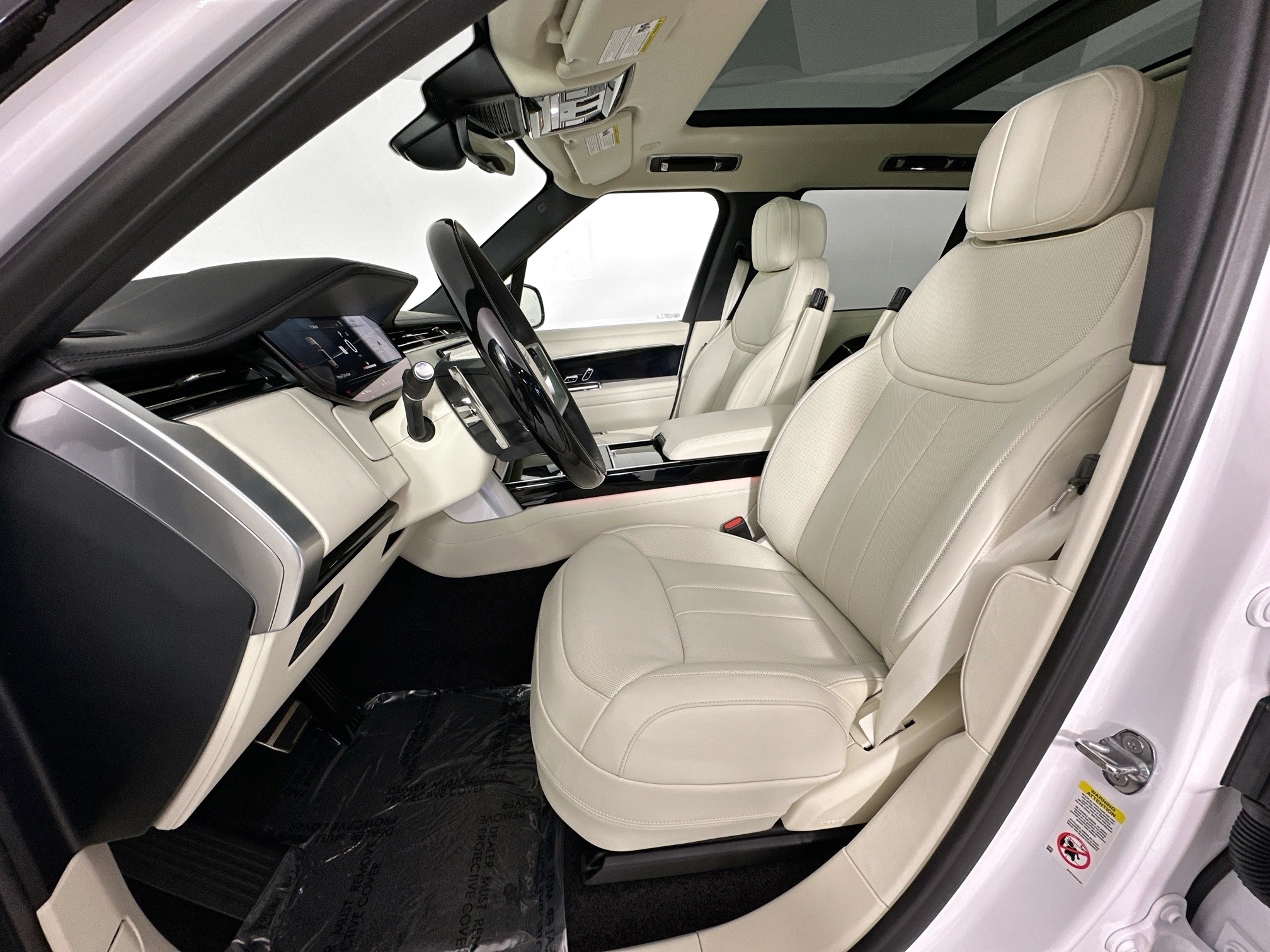 new 2025 Land Rover Range Rover car, priced at $164,975
