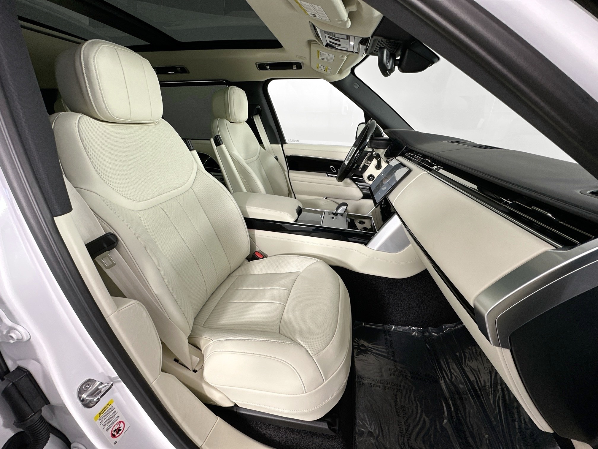 new 2025 Land Rover Range Rover car, priced at $164,975