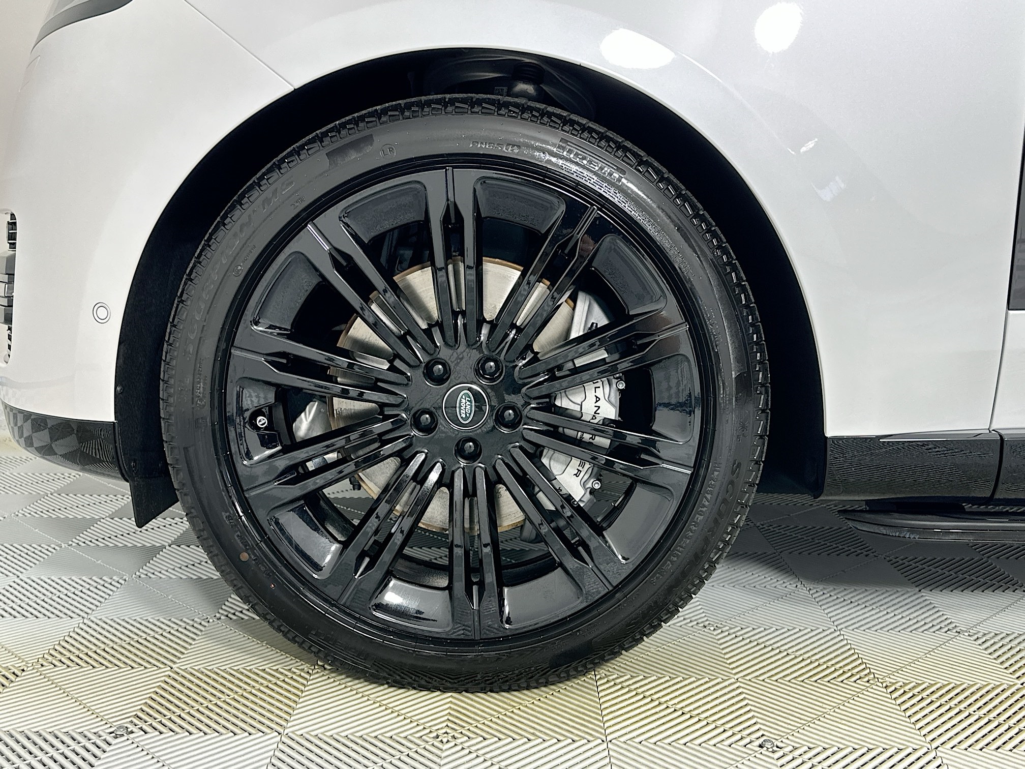 new 2025 Land Rover Range Rover car, priced at $164,975