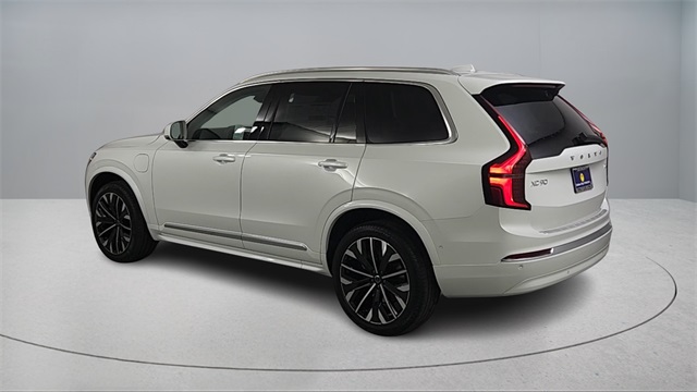 new 2026 Volvo XC90 Plug-In Hybrid car, priced at $85,625