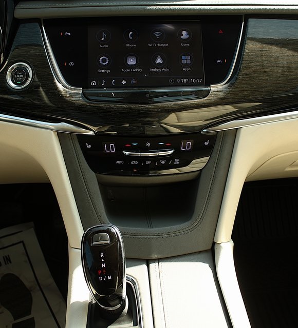 used 2020 Cadillac XT6 car, priced at $30,400