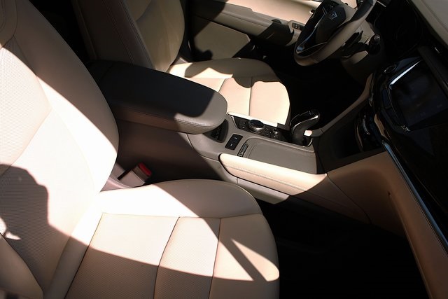 used 2020 Cadillac XT6 car, priced at $30,400