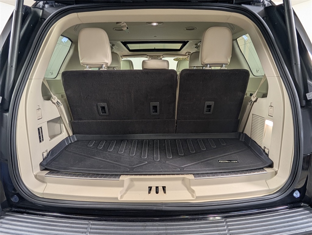 used 2020 Lincoln Navigator car, priced at $38,900
