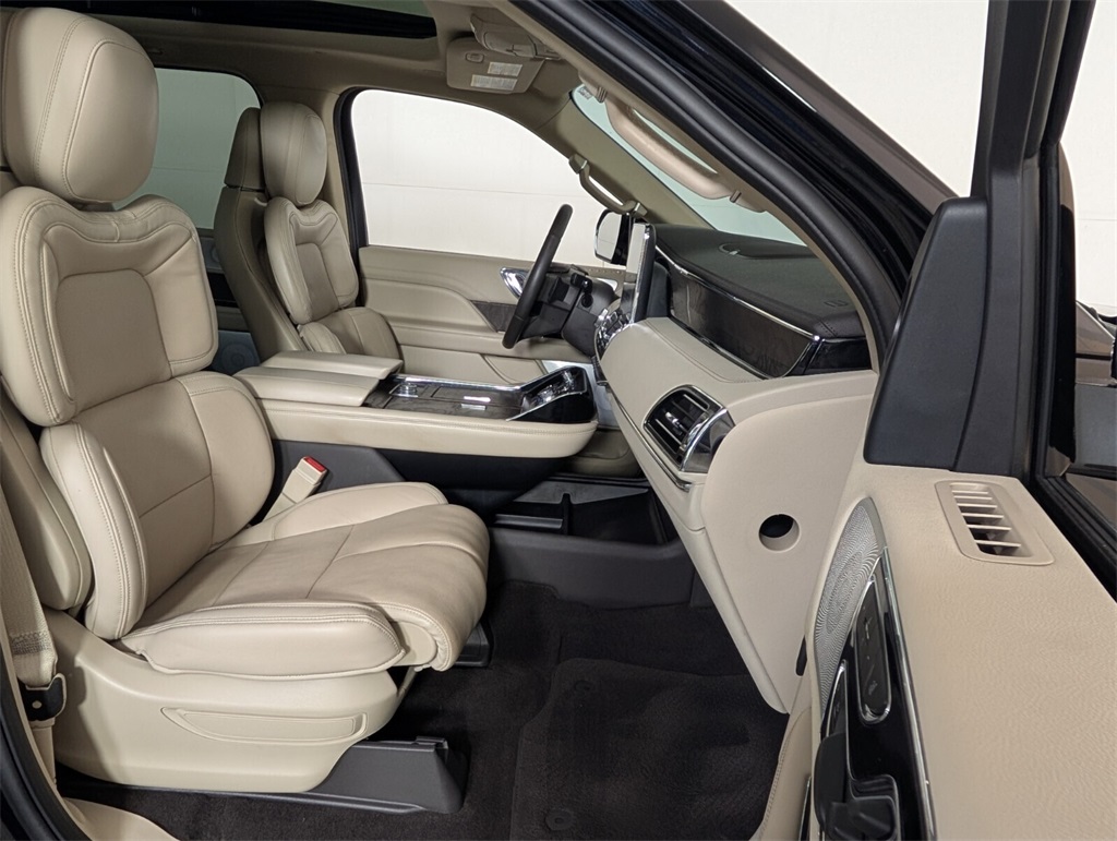 used 2020 Lincoln Navigator car, priced at $38,900
