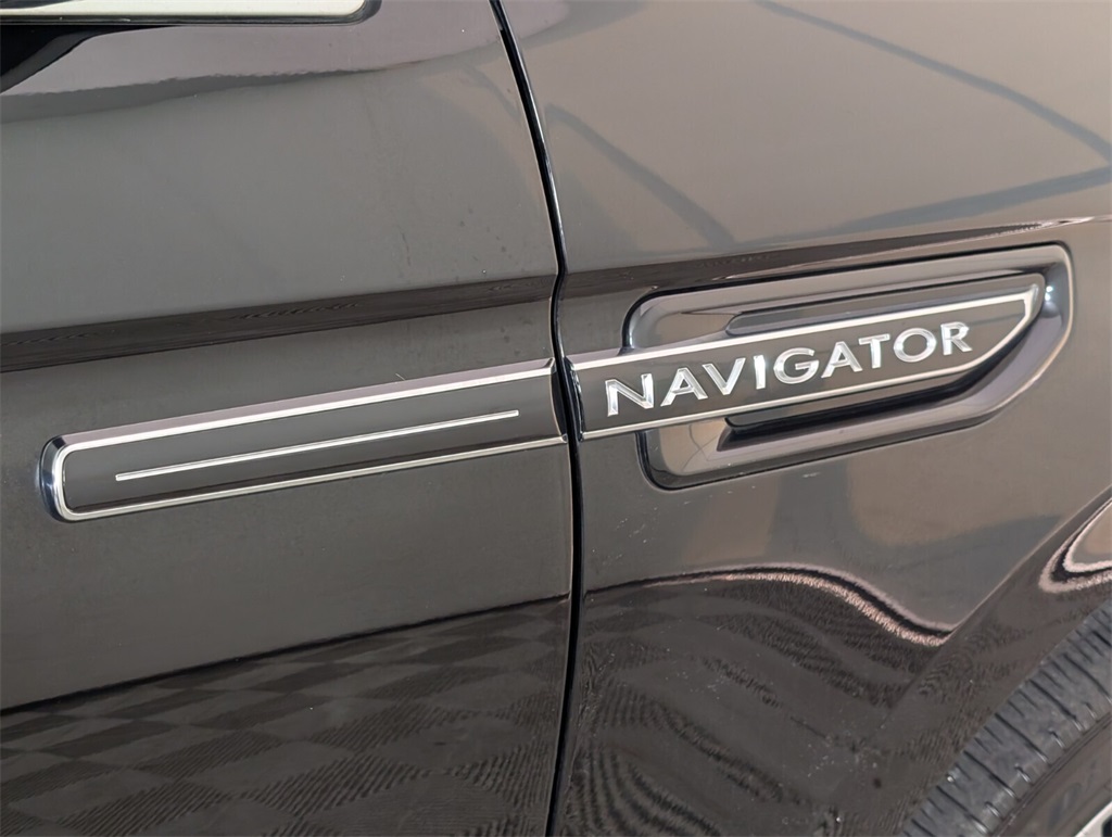 used 2020 Lincoln Navigator car, priced at $38,900