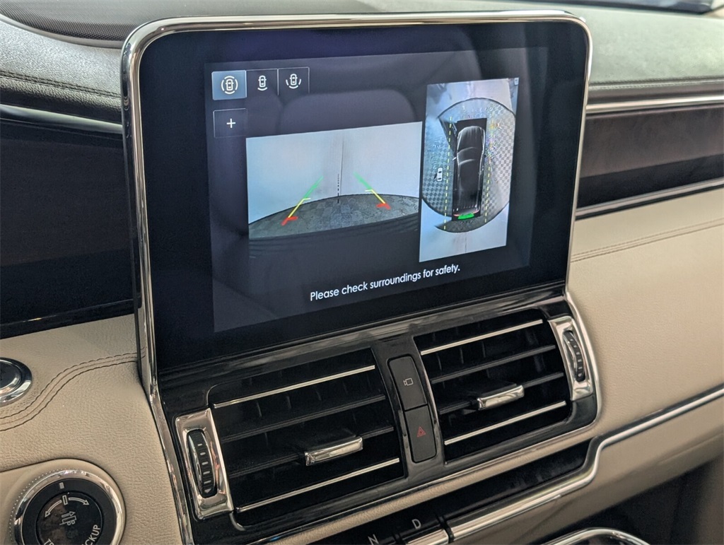 used 2020 Lincoln Navigator car, priced at $38,900