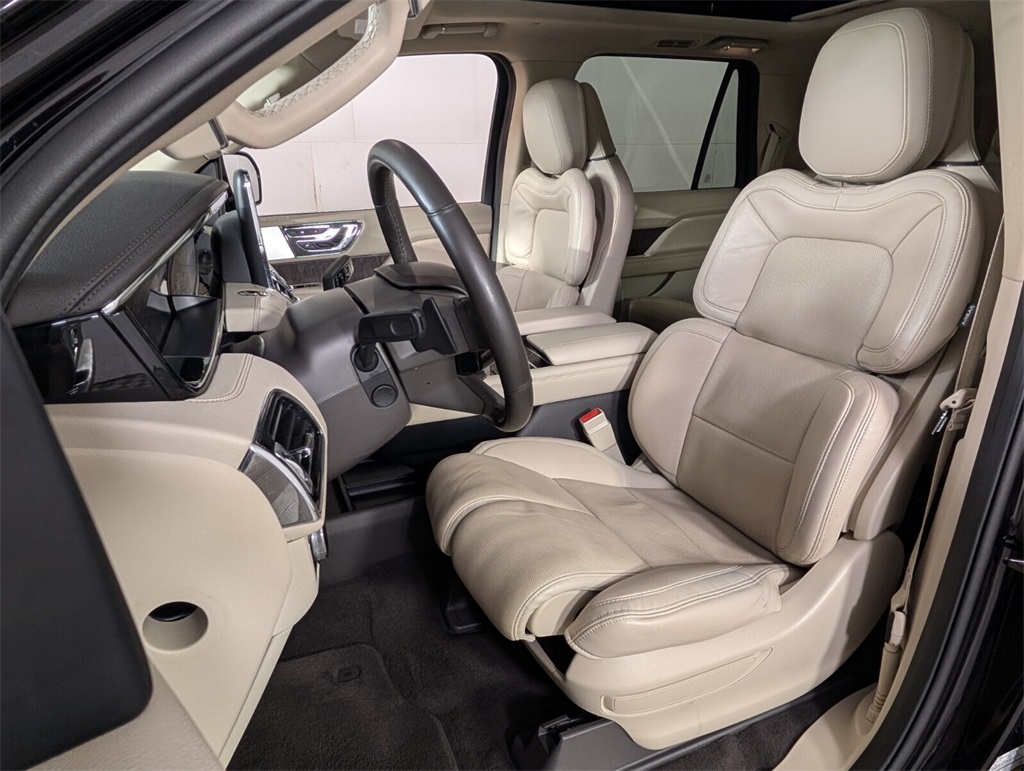 used 2020 Lincoln Navigator car, priced at $38,900