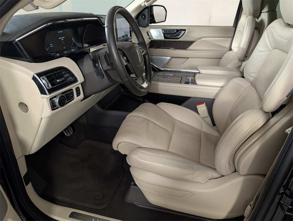 used 2020 Lincoln Navigator car, priced at $38,900