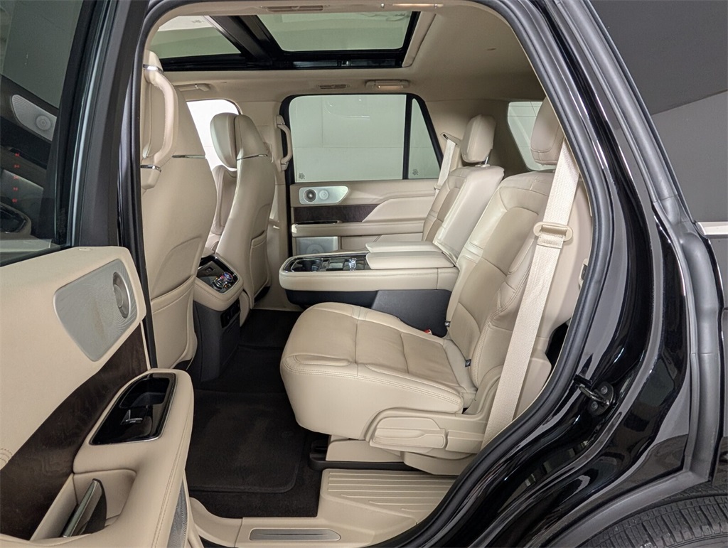 used 2020 Lincoln Navigator car, priced at $38,900