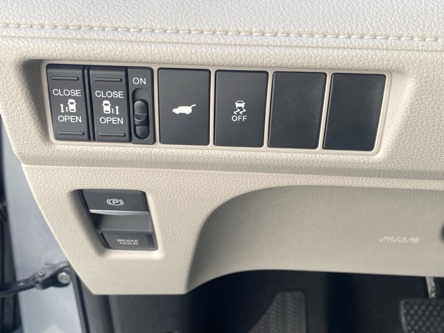 new 2026 Honda Odyssey car, priced at $42,076