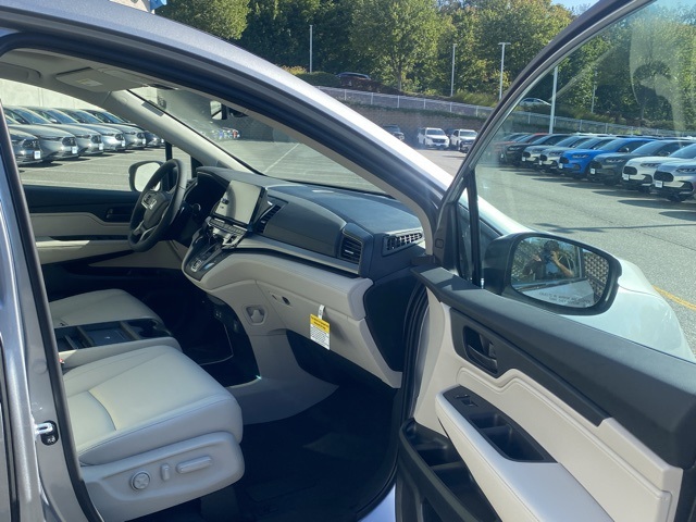 new 2026 Honda Odyssey car, priced at $42,076