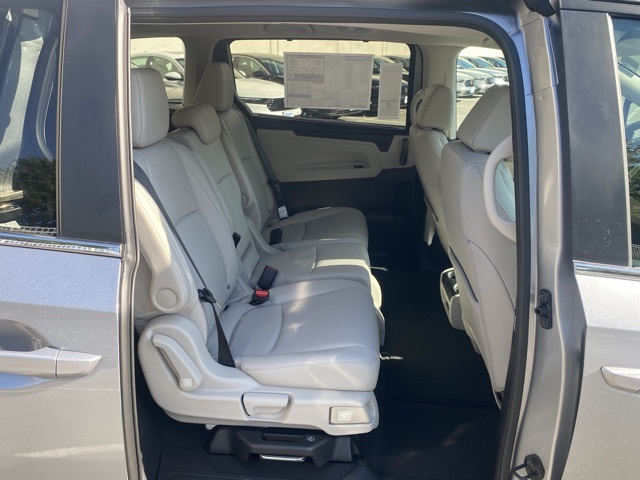 new 2026 Honda Odyssey car, priced at $42,076