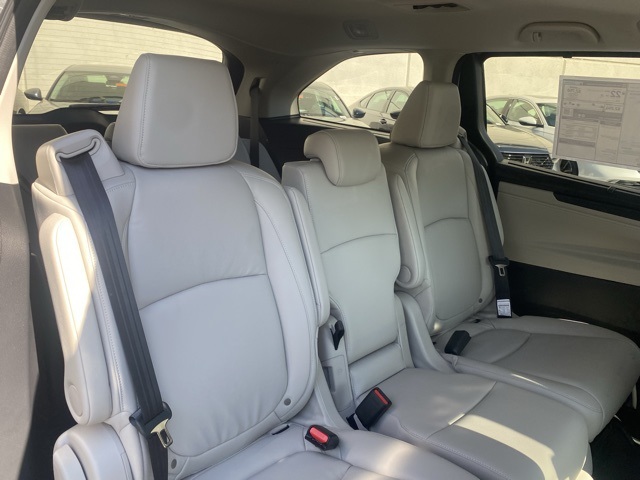 new 2026 Honda Odyssey car, priced at $42,076
