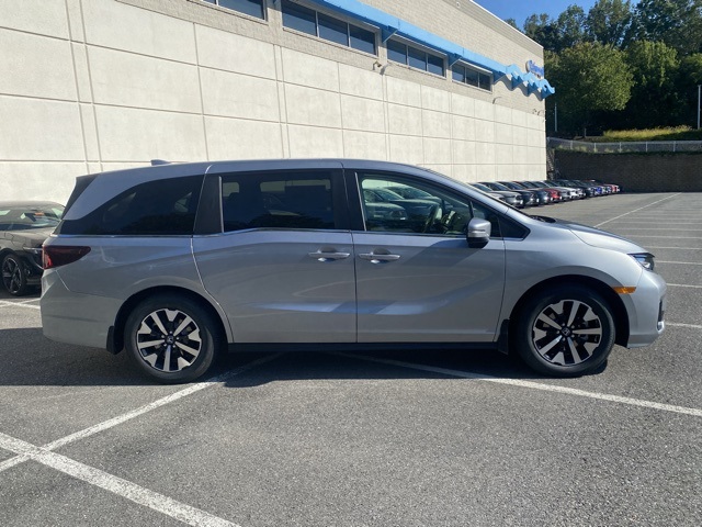 new 2026 Honda Odyssey car, priced at $42,076