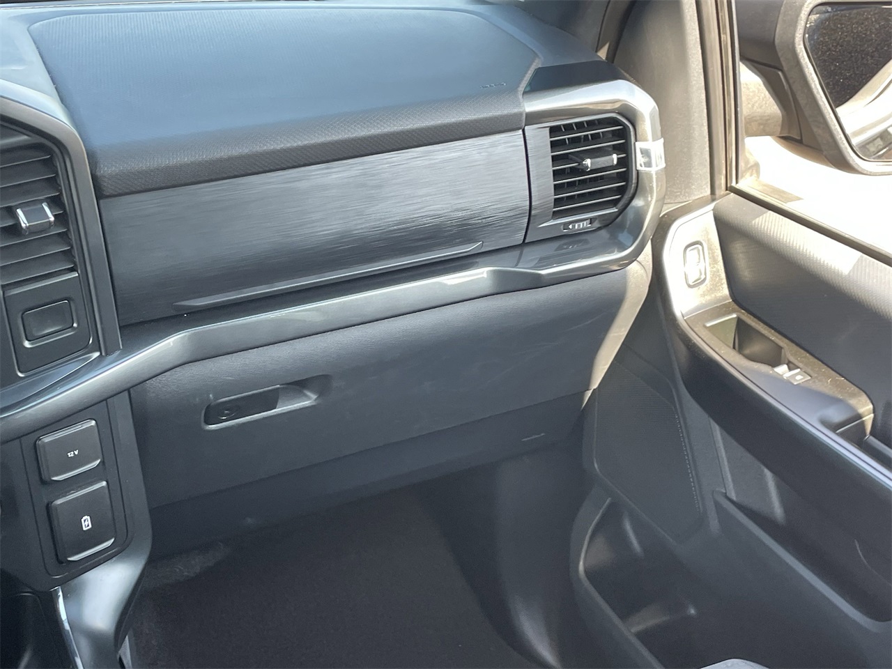 used 2021 Ford F-150 car, priced at $31,910
