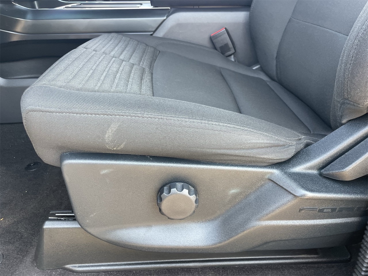 used 2021 Ford F-150 car, priced at $31,910