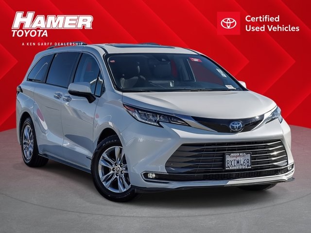 used 2021 Toyota Sienna car, priced at $44,577