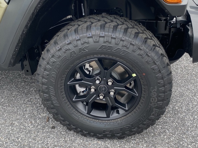 new 2025 Jeep Wrangler car, priced at $38,455