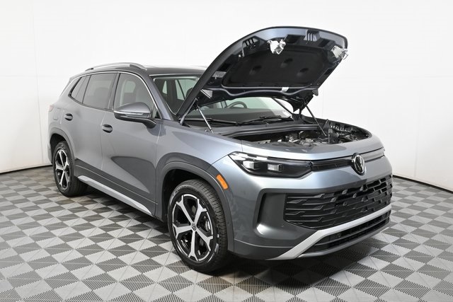 new 2025 Volkswagen Tiguan car, priced at $39,166