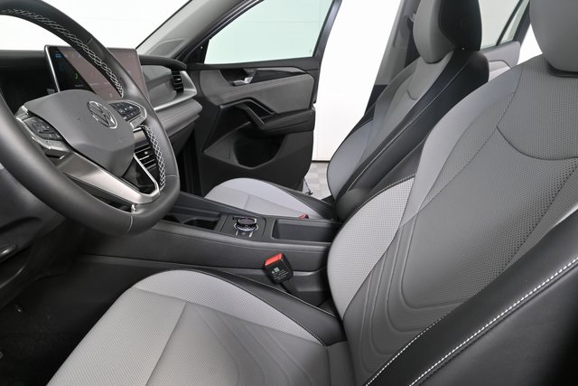 new 2025 Volkswagen Tiguan car, priced at $39,166