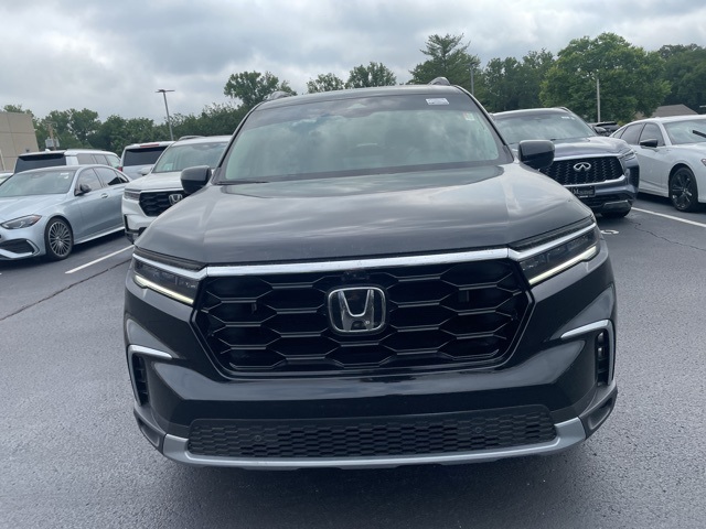 used 2024 Honda Pilot car, priced at $49,240