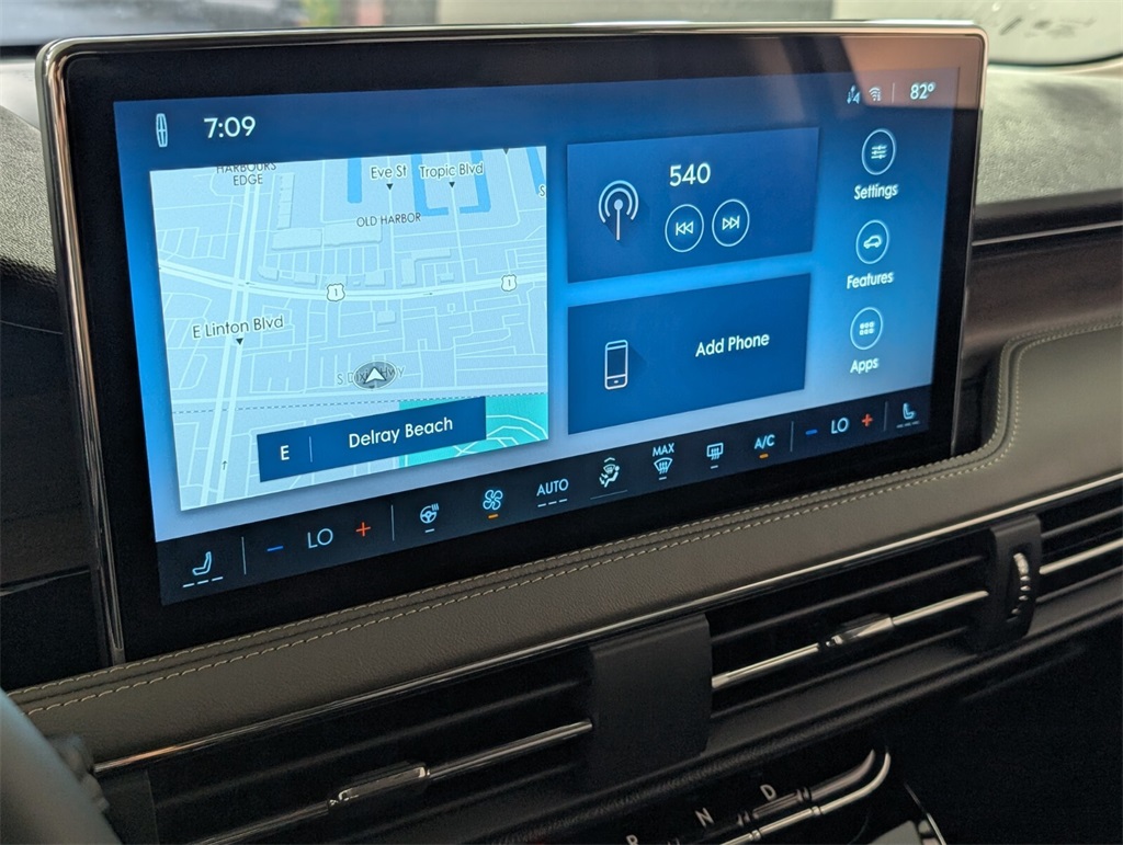 new 2025 Lincoln Corsair Plug-In Hybrid car, priced at $56,746