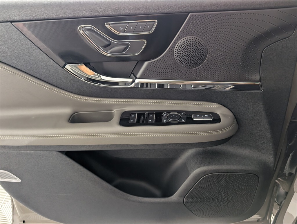 new 2025 Lincoln Corsair Plug-In Hybrid car, priced at $56,746