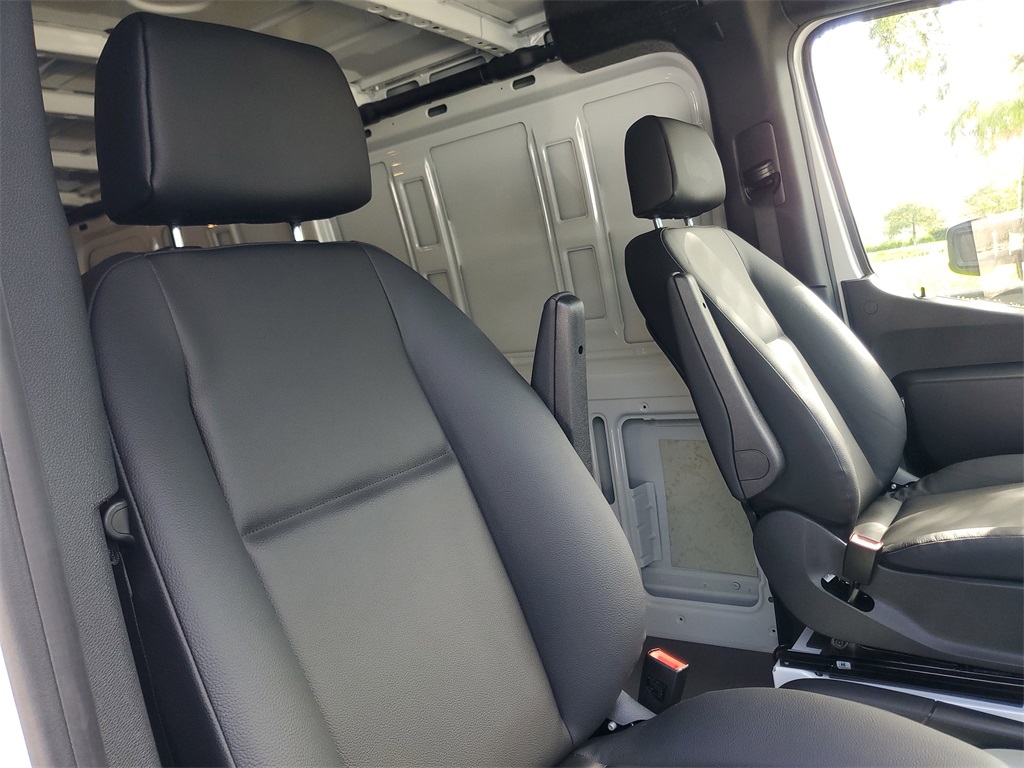 used 2025 Mercedes-Benz Sprinter 2500 car