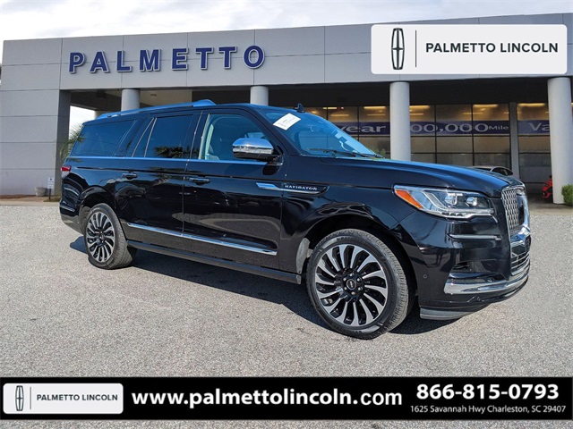 used 2022 Lincoln Navigator car, priced at $60,972