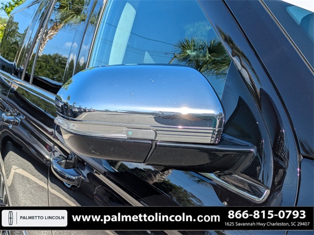 used 2022 Lincoln Navigator car, priced at $60,972