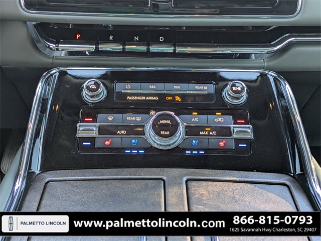 used 2022 Lincoln Navigator car, priced at $60,972