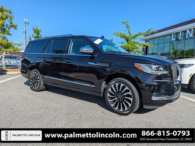 used 2022 Lincoln Navigator car, priced at $60,972