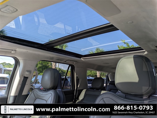used 2022 Lincoln Navigator car, priced at $60,972