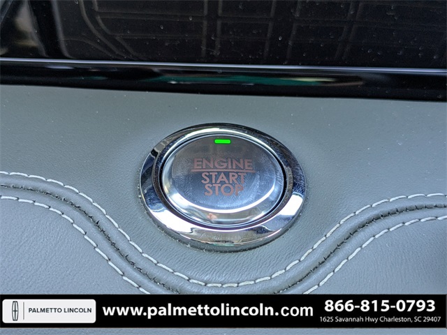 used 2022 Lincoln Navigator car, priced at $60,972