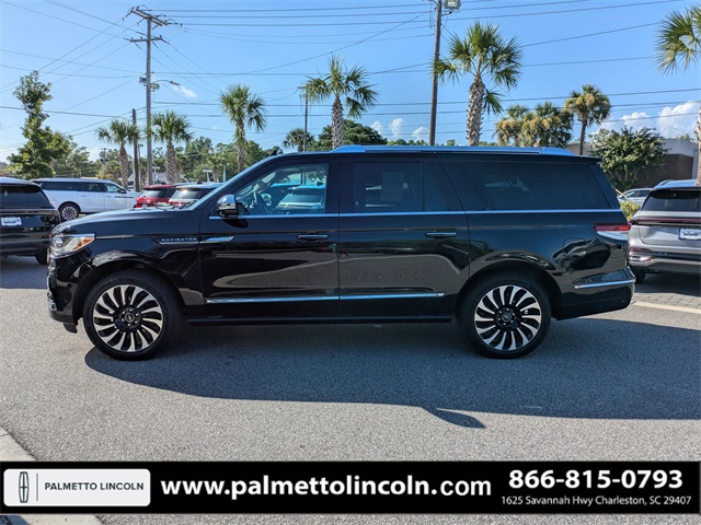 used 2022 Lincoln Navigator car, priced at $60,972