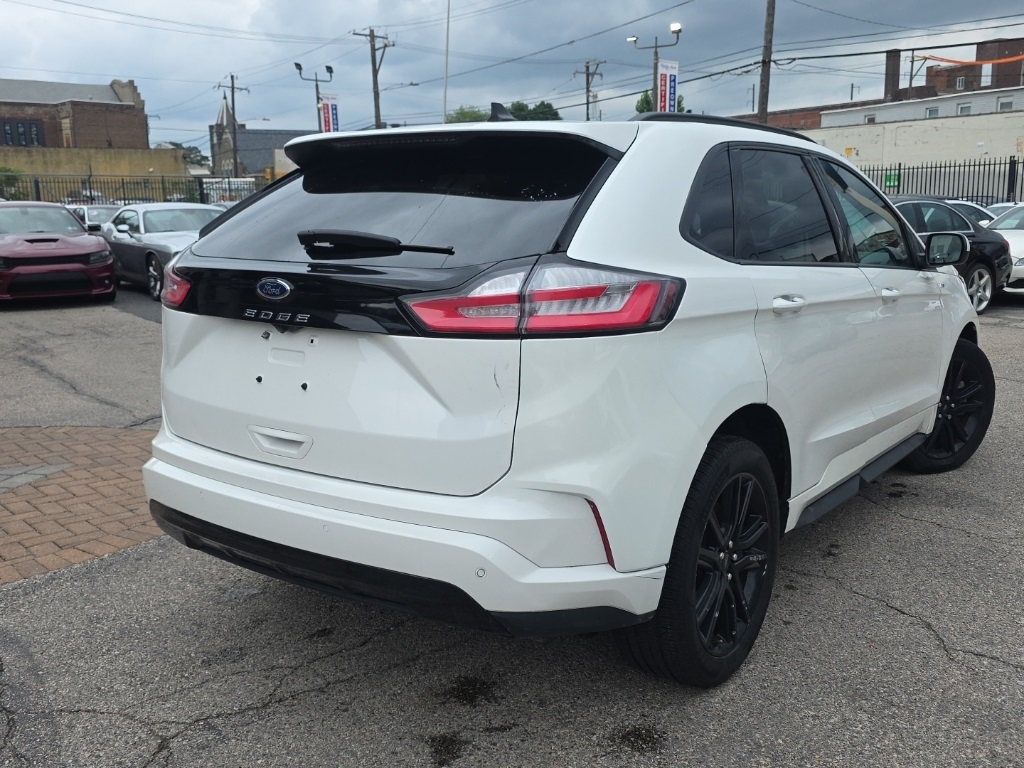 used 2022 Ford Edge car, priced at $19,895