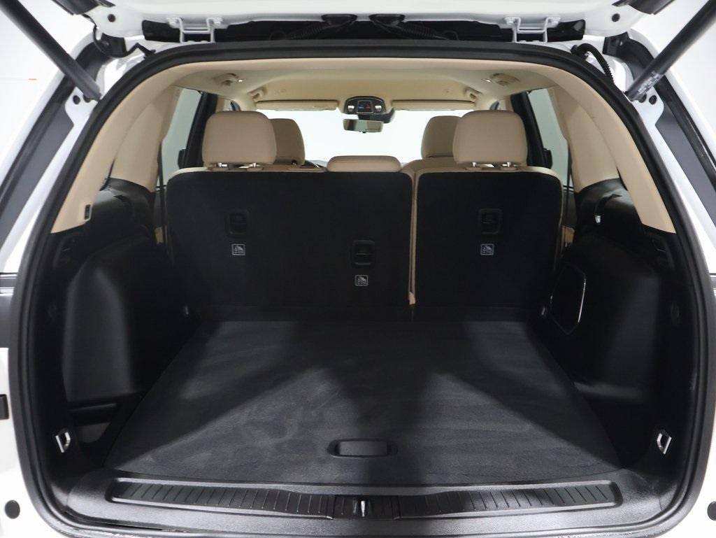 used 2022 Jeep Grand Cherokee car, priced at $27,751