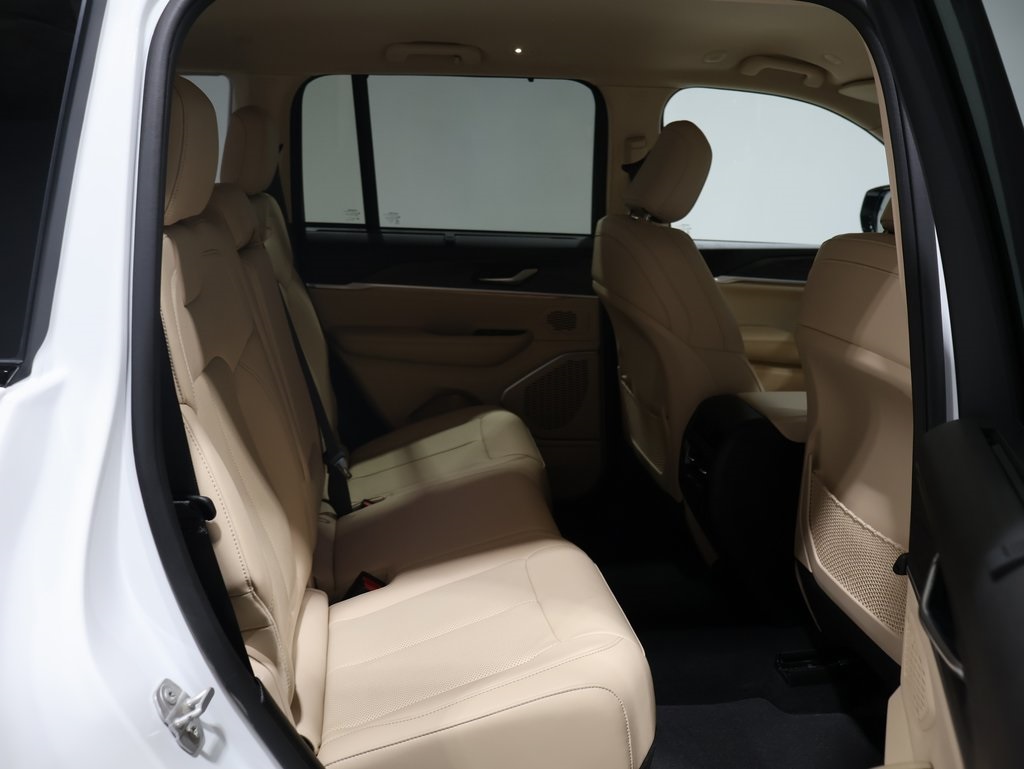 used 2022 Jeep Grand Cherokee car, priced at $27,751
