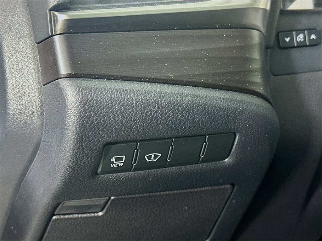 used 2019 Lexus ES car, priced at $32,490