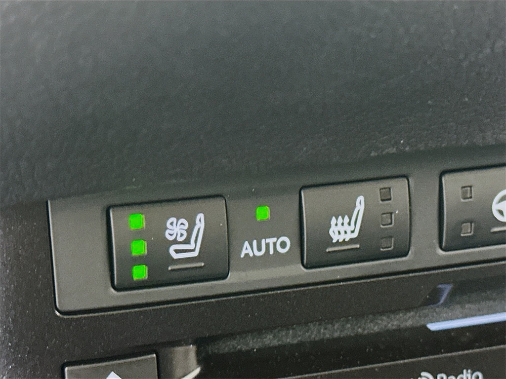used 2019 Lexus ES car, priced at $32,490