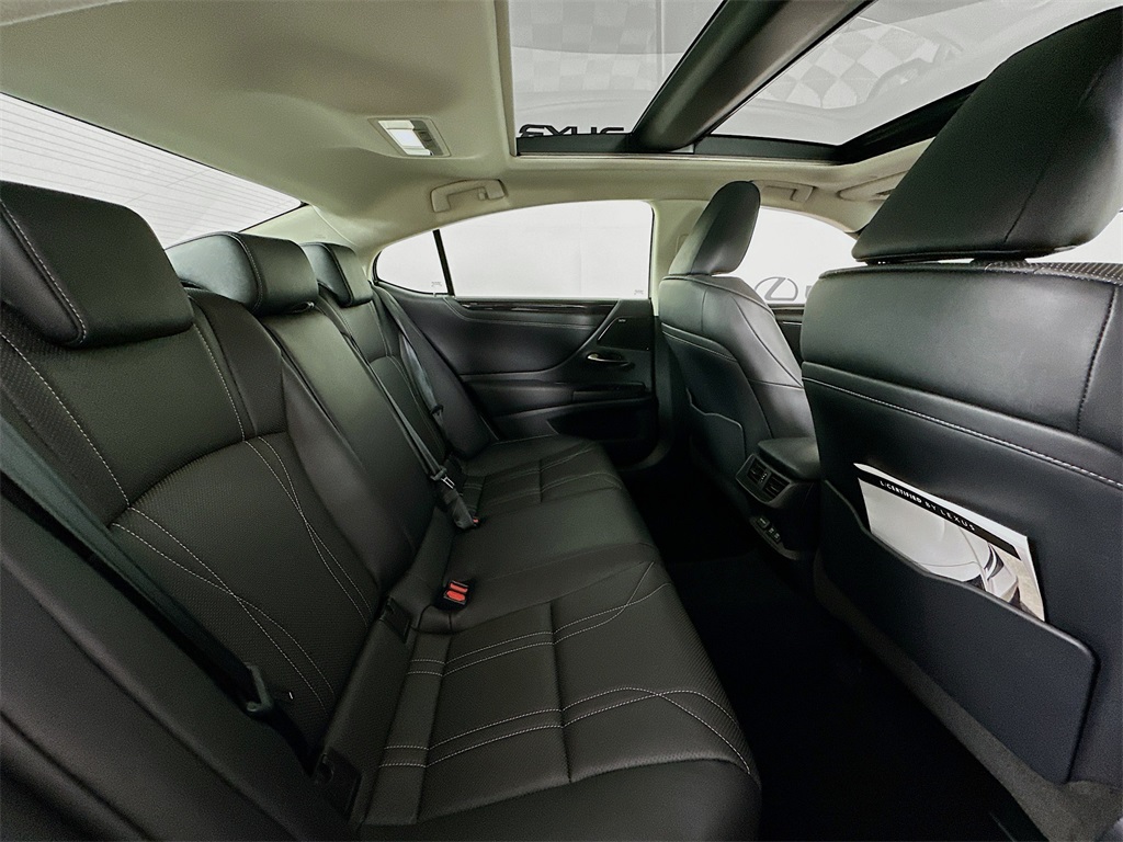 used 2019 Lexus ES car, priced at $32,490